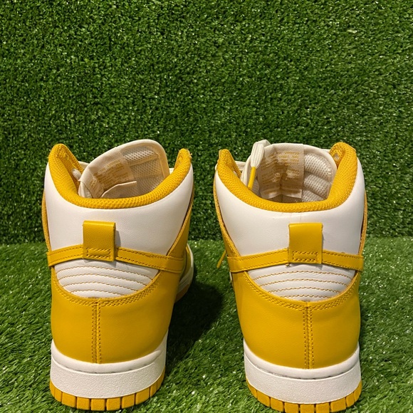 Nike Dunk ‘Dark Sulfur’ - Picture 4 of 10